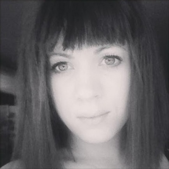 Meet your Posher, Jessica - Picture 1 of 1